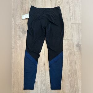 NWT Karen Heart Leggings size L